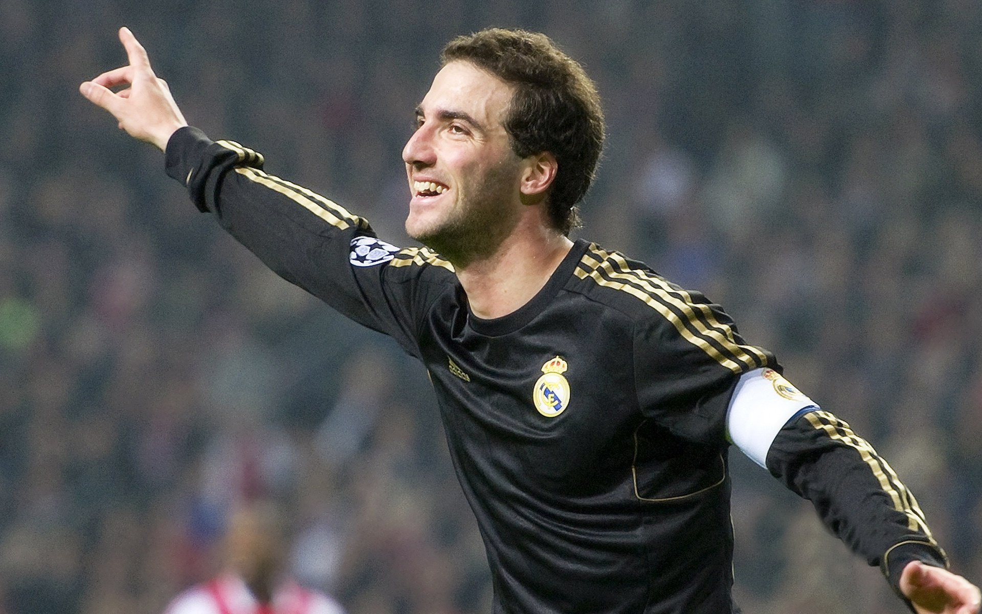 钢铁防线再现江湖，范戴克统领全局，瑞典战术完胜美国梦之队